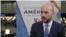 Juan González durante una entrevista con la Voz de América en la Cumbre de las Américas en Los Ángeles, 10 de junio de 2022.
