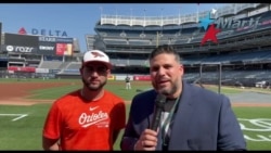 Cionel Pérez se emociona: Mis abuelos en Cuba escuchan mis juegos por Radio Martí Cionel Pérez se emociona: Mis abuelos en Cuba escuchan mis juegos por Radio Martí