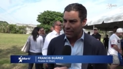 Alcalde de Miami dice que derecho a protesta en el Loan Depot revela diferencias entre EEUU y un régimen totalitario como Cuba Alcalde de Miami dice que derecho a protesta en el Loan Depot revela diferencias entre EEUU y un régimen totalitario como Cuba