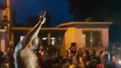 Familiares de los jóvenes que serían enjuiciados este martes, fueron informados que la vista fue suspendida. Familiares de los jóvenes que serían enjuiciados este martes, fueron informados que la vista fue suspendida.