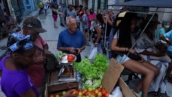 Info Martí | Cubanos se preparan para una "bomba inflacionaria" impactados por los precios Info Martí | Cubanos se preparan para una "bomba inflacionaria" impactados por los precios