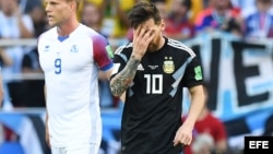Lionel Messi al final del partido contra Islandia.