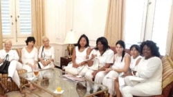 Reportan 17 detenciones en el domingo Nº 65 de represión a Damas de Blanco Reportan 17 detenciones en el domingo Nº 65 de represión a Damas de Blanco