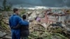 Cubanos impactados ante la destrucción causada por tornado