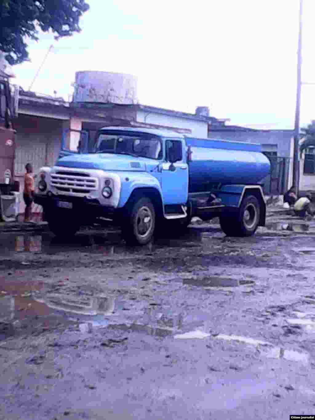 Reporta Cuba Suministro de Agua Foto Red Cubana