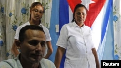 En esta foto de archivo, José Daniel Ferrer, Belkis Cantillo y la hija de ambos Martha Beatriz Ferrer Cantillo.