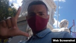 Adrián Miguel Góngora Santiesteban, activista de la ciudad de Las Tunas (Foto tomada de su perfil de Facebook)