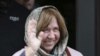 La escritora y periodista bielorrusa Svetlana Alexievich tras la rueda de prensa en Minsk (Bielorrusia) hoy, 8 de octubre de 2015. La escritora ha ganado hoy el Premio Nobel de Literatura, según anunció la Academia Sueca hoy en Estocolmo.