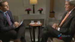 Kerry insta a levantar el embargo al régimen de Cuba Kerry insta a levantar el embargo al régimen de Cuba