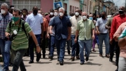 Cubanos reaccionan a elogios hechos por Díaz-Canel a Fiscalía General de la República Cubanos reaccionan a elogios hechos por Díaz-Canel a Fiscalía General de la República