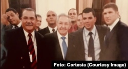 Jorge Javier Rodríguez Cabrera junto a Raúl Castro y su nieto Raúl Guillermo Rodríguez Castro, apodado “El Cangrejo” en Estados Unidos.