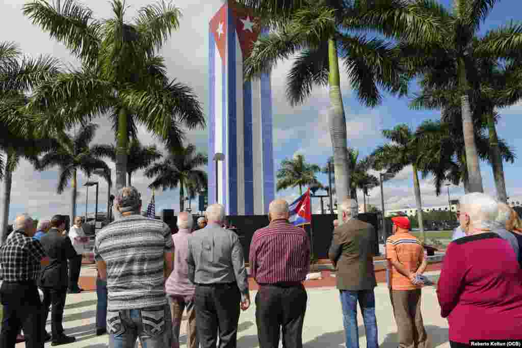 Exiliados conmemoran aniversario de la creación de las Unidades Militares de Ayuda a la Producción, los campos de trabajo donde fueron confinados miles de jóvenes cubanos.