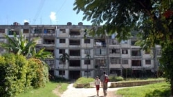 Escritos al Margen con Ángel Escobar Varela Escritos al Margen con Ángel Escobar Varela