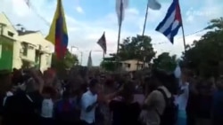 "No más selva, no más muertes" "No más selva, no más muertes"