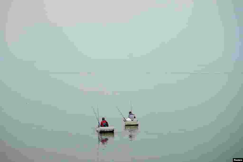 Pescadores en Cojímar. REUTERS/Alexandre Meneghini