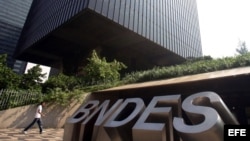 Banco Nacional de Desarrollo Económico y Social de Brasil.