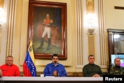 En la foto, Maduro, Diosdado Cabello, Vladimir Padrino Lopez y Remigio Ceballos.