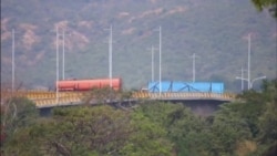 Militares venezolanos bloquean puente fronterizo con Colombia Militares venezolanos bloquean puente fronterizo con Colombia