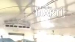 Cubanos cruzan en bus desde Panamá a Costa Rica Cubanos cruzan en bus desde Panamá a Costa Rica