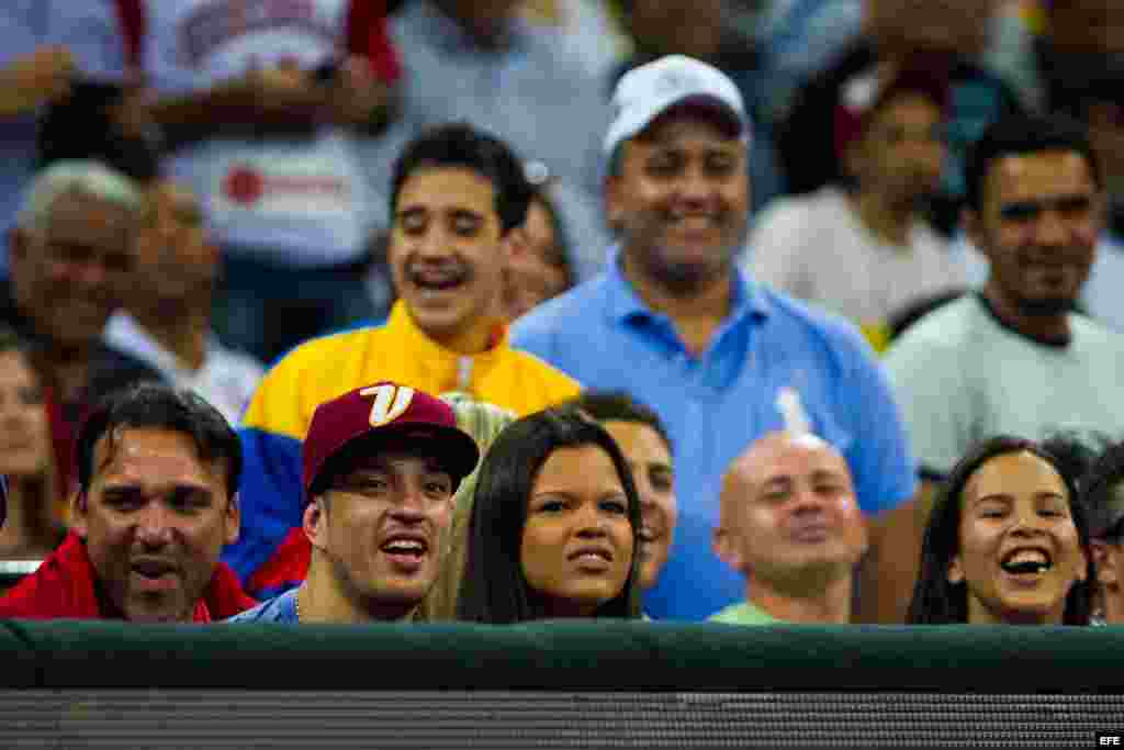 La hija del presidente fallecido de Venezuela Hugo Chávez, María Gabriela Chávez, en un partido de baloncesto. Ha sido novia del nieto de Salvador Allende, el médico Pablo Sepúlveda Allende y del actor de telenovelas Manuel Sosa.