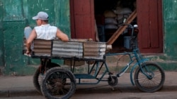 “Les están haciendo la vida imposible": cubanos denuncian situación de carretilleros “Les están haciendo la vida imposible": cubanos denuncian situación de carretilleros
