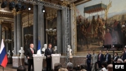 Conferencia de prensa de Macron y Putin