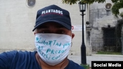 El periodista independiente Esteban Rodríguez, en una foto tomada de Facebook.