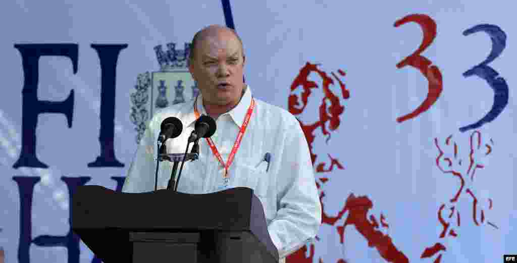 Rodrigo Malmiera, el ministro cubano de Comercio Exterior e Inversión Extranjera, habla en la inauguración de la Feria Internacional de La Habana.