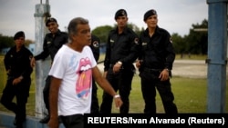 Foto Archivo. Tropas Especiales cubanas conocidas como "Boinas negras".