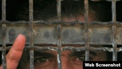 Según reportes desde la isla, los presos apenas tienen acceso al agua y productos de higiene personal.