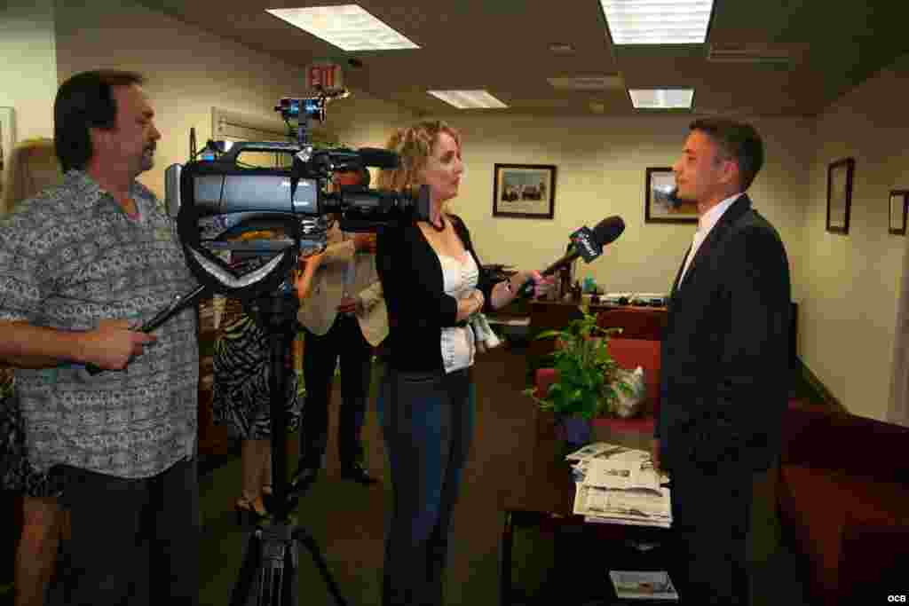 Eliecer Ávila es entrevistado por TV Martí