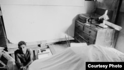 "Gente que no conocí", cubanos fotografiados por la cubana Damaris Betancourt Peña en los años '90. Cortesía de la autora.