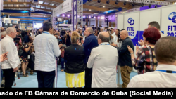 El primer ministro de Cuba Manuel Marrero habla a los medios durante
la III Feria Internacional del Transporte y Logística (FITL 2025), celebrada entre el 1 al 3 de abril en Pabexpo, La Habana, donde buscó atraer la inversión extranjera.