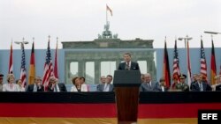 Archivo - Ronald Reagan el 12 de Junio de 1987 en su discurso donde pidió el derrumbe del Muro.