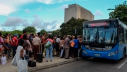 Cifras evidencian crisis del transporte estatal en Cuba Cifras evidencian crisis del transporte estatal en Cuba