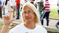 Activista denuncia hostigamiento de la policía Activista denuncia hostigamiento de la policía