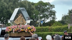 La procesión en el condado Broward en la Florida.