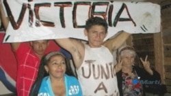 Madre de opositor cubano tras 36 días en huelga de hambre: "Está como un cadáver" Madre de opositor cubano tras 36 días en huelga de hambre: "Está como un cadáver"