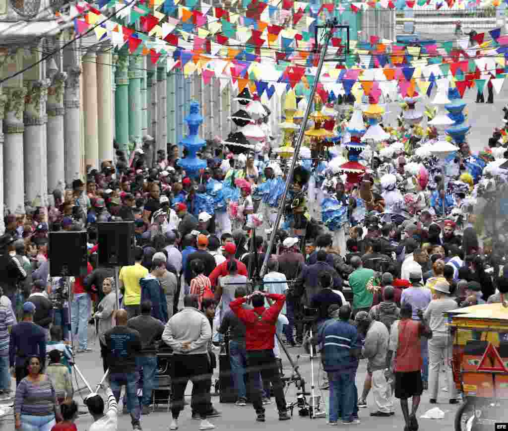 Vista general de la filmación del video del cantante español Enrique Iglesias el 10 de enero de 2017, en La Habana (Cuba)
