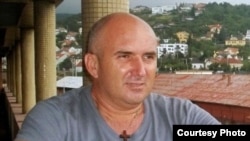 El poeta y ensayista avileño Francis Sánchez.