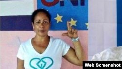 La Dama de blanco, Aymara Nieto Muñoz.