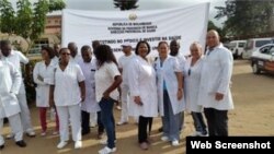 Médicos cubanos en Mozambique.