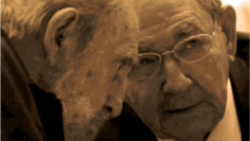 Presentan en Madrid el libro "Fidel y Raúl: Delirios y fantasías"  Presentan en Madrid el libro "Fidel y Raúl: Delirios y fantasías"