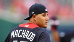 Feliz día de San Valentín y siguen los rumores sobre Manny Machado> que se reunió con el gerente de los Padres en Miami? Feliz día de San Valentín y siguen los rumores sobre Manny Machado> que se reunió con el gerente de los Padres en Miami?
