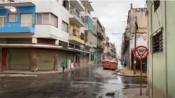 Peligro de derrumbe: "Mi mayor preocupación es cuando sale el sol" Peligro de derrumbe: "Mi mayor preocupación es cuando sale el sol"